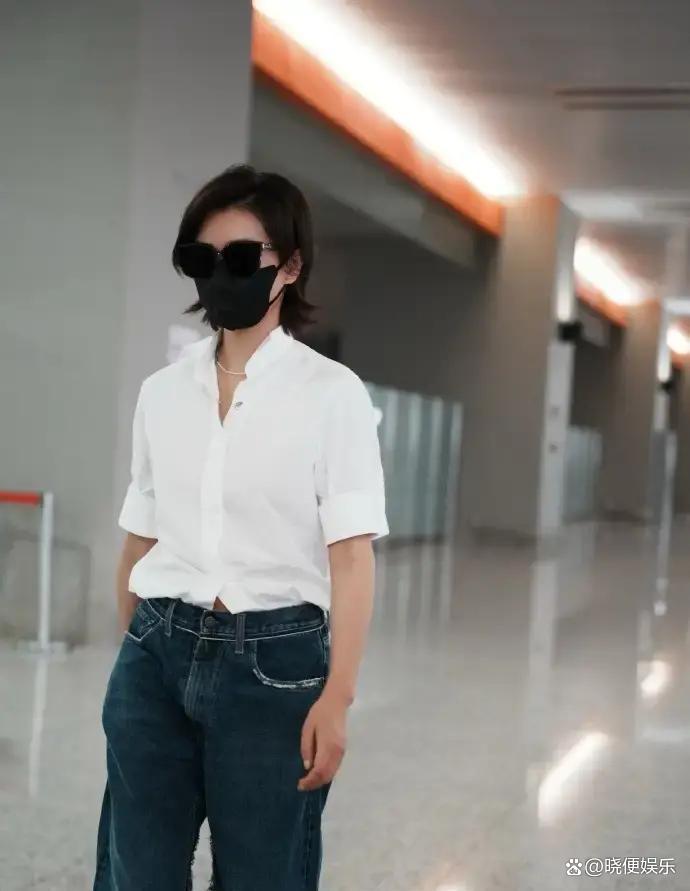 万茜机场穿搭_万茜简单穿搭高级感_衣品 女明星
